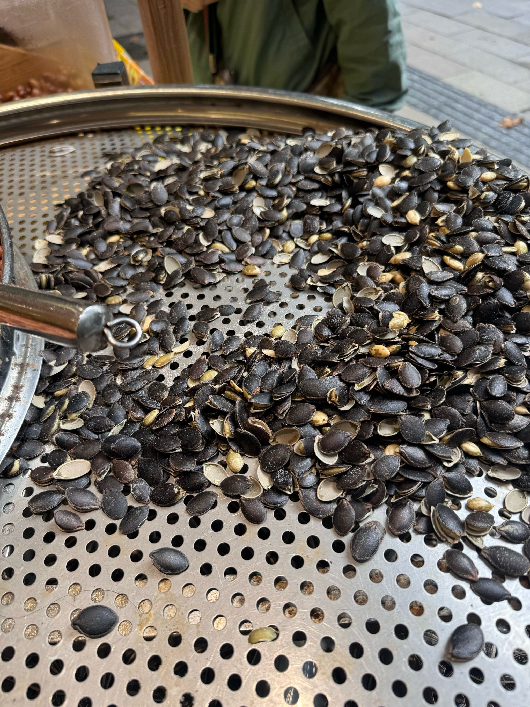 爱游戏官网-柩粒(雨落灵柩的风水知识)